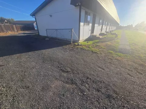 1421 W Marina Dr, Moses Lake, WA 98837