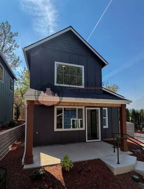 2560 Gilbert St S, Salem, OR 97302