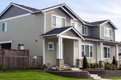545 Sandalwood Dr SW #101, Olympia, WA 98502