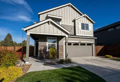 61824 SE Finn Pl, Bend, OR 97702