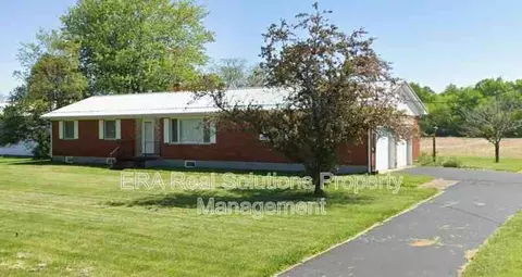 11230 Gist Rd, New Vienna, OH 45159