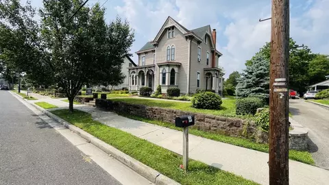 146 S Main St #2, Elmer, NJ 08318