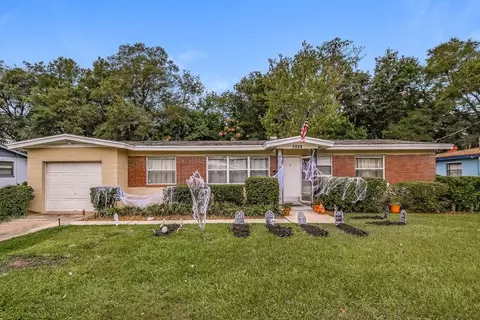 3928 Rogero Rd, Jacksonville, FL 32277