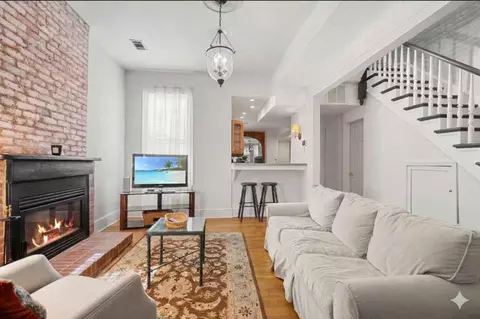 1406 S St NW #1587672P, Washington, DC 20009