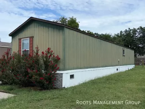 1617 S Chester St #38, Stillwater, OK 74074