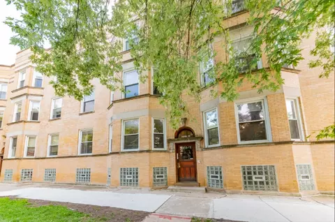 3215 W Altgeld St #2, Chicago, IL 60647