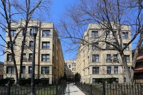 4608 N Beacon St #2A, Chicago, IL 60640