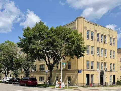 1650 W Morse Ave #3, Chicago, IL 60626