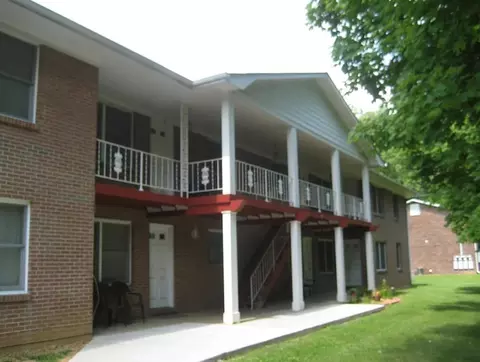 720 College Dr, Radcliff, KY 40160