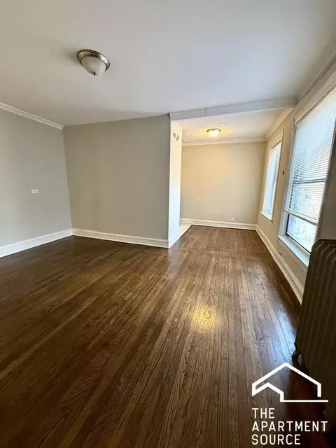 6959 S Paxton Ave #1C, Chicago, IL 60649