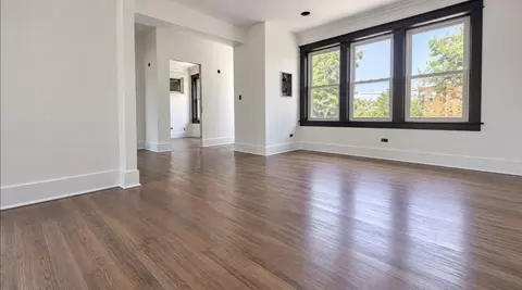 4763 N Manor Ave #1, Chicago, IL 60625
