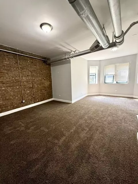 6903 S Paxton Ave #G, Chicago, IL 60649