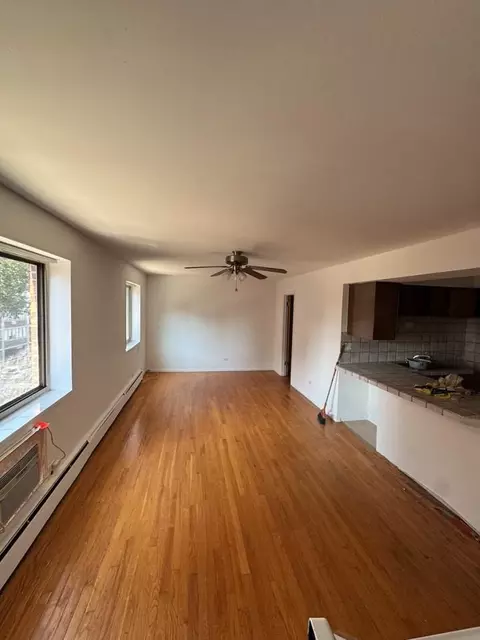 6250 N Kenmore Ave #411, Chicago, IL 60660