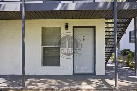 457 White Dr #B4, Tallahassee, FL 32304