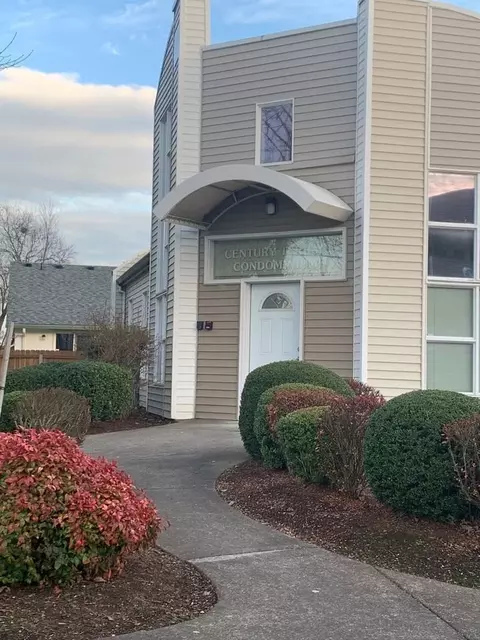 6048 SE Drake St #114, Hillsboro, OR 97123
