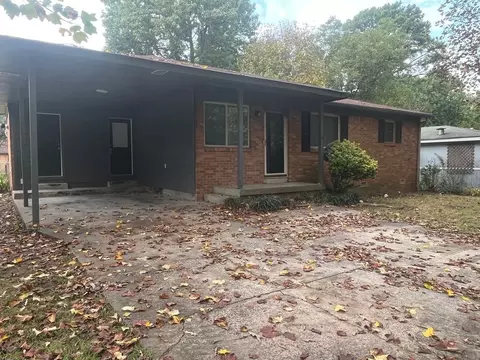 108 Calloway Ave, Sherwood, AR 72120