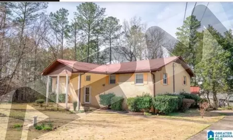 525 Stoney Brook Dr SW, Jacksonville, AL 36265