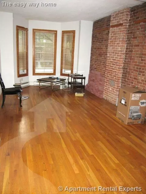 21 Watson St, Cambridge, MA 02139
