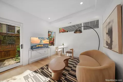 2812 29th Pl NW #1610325P, Washington, DC 20008