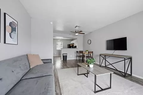 412 W Pioneer Pkwy #1613018P, Arlington, TX 76010
