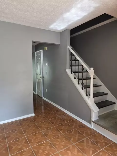 1746 Nappa Valley Ct SE #MAIN, Smyrna, GA 30080