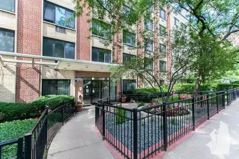 540 W Roscoe St #386, Chicago, IL 60657
