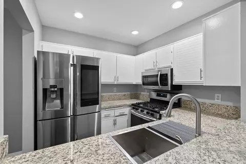 24145 Del Monte Dr #319, Santa Clarita, CA 91355