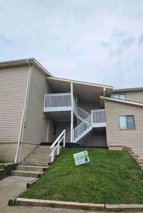 1315 E 123rd Ter, Olathe, KS 66061