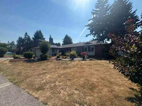3949 SW 317th St, Federal Way, WA 98023