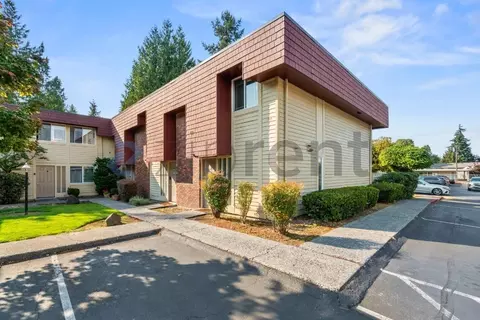 511 141st Ave SE #35, Bellevue, WA 98007