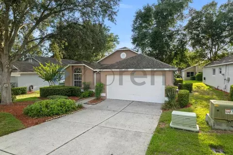 3656 Eversholt St, Clermont, FL 34711 photo 2