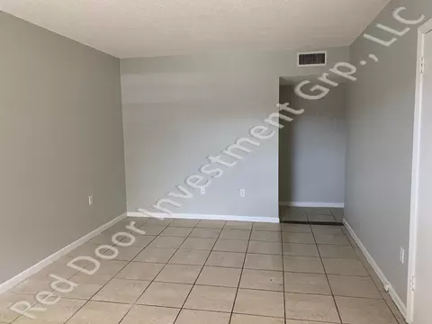 706 W Dixie Ave, Leesburg, FL 34748