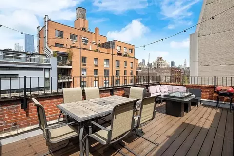 448 W 19th St #PHH, New York, NY 10011