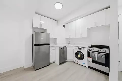 300 E 96th St #3A, New York, NY 10128