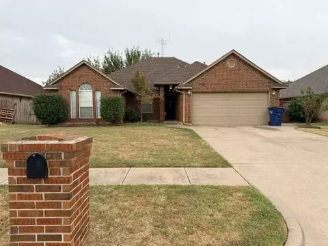 426 W Pines Way, Mustang, OK 73064