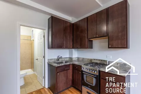 7606 N Paulina St #203A, Chicago, IL 60626