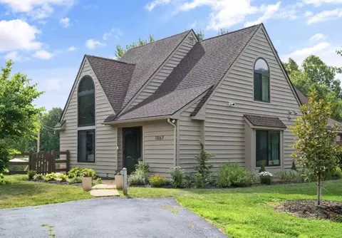 1067 Highlands Dr #1, Charlottesville, VA 22901