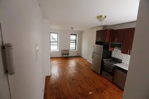 276 S 5th St #1, Brooklyn, NY 11211