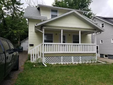 314 Lathrop St, Lansing, MI 48912