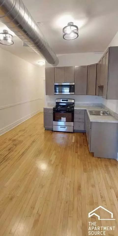 4050 W Hirsch St #1, Chicago, IL 60651