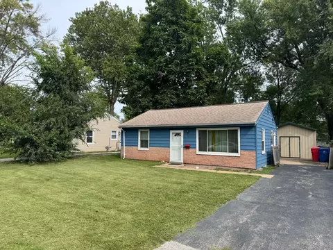 25 Mcnulty Dr, Florissant, MO 63031