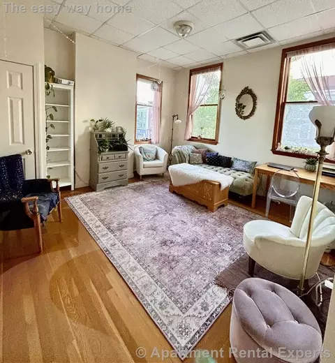 1153 Cambridge St #1, Cambridge, MA 02139