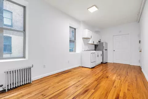 243 W 63rd St #1C, New York, NY 10023