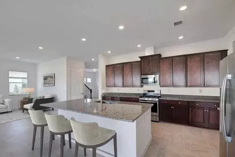 1000 Sterling Pine Pl, Loxahatchee, FL 33470