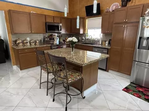 7743 Elwood Dr, Greenacres, FL 33467