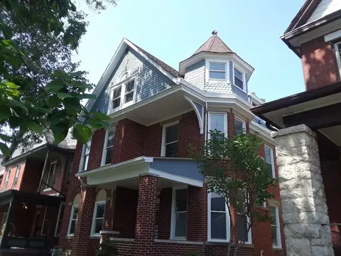 390 E Oakland Ave #A, Columbus, OH 43202
