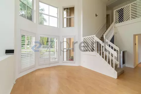 5290 NW 53rd Ave, Coconut Creek, FL 33073