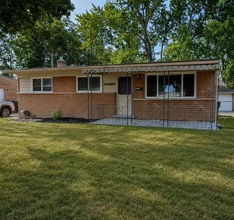 34227 Florence St, Westland, MI 48185