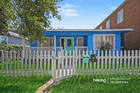 2907 Avenue M 12, Galveston, TX 77550