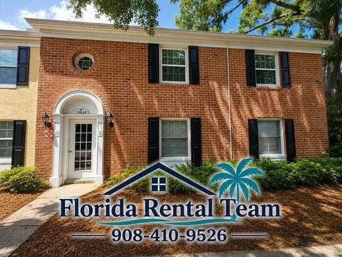 13828 Orange Sunset Dr #202, Lake Magdalene, FL 33618